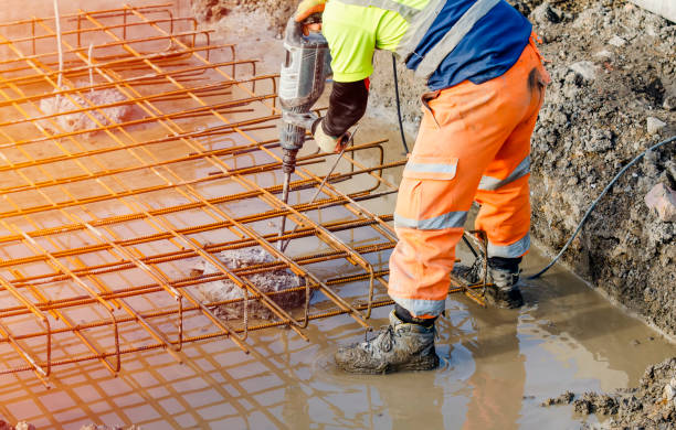 Best Concrete Walkway Installation  in Eatons Neck, NY